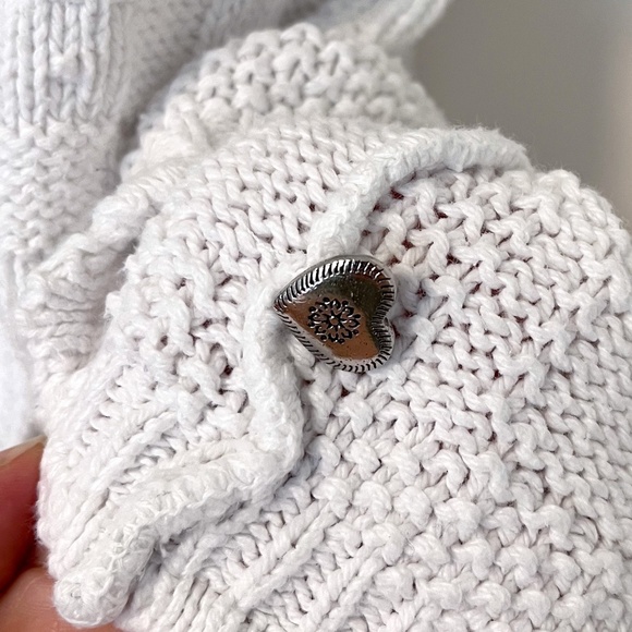 Northern Reflections White Cardigan Vest with Heart Knit Pattern vintage dainty - Picture 4 of 6